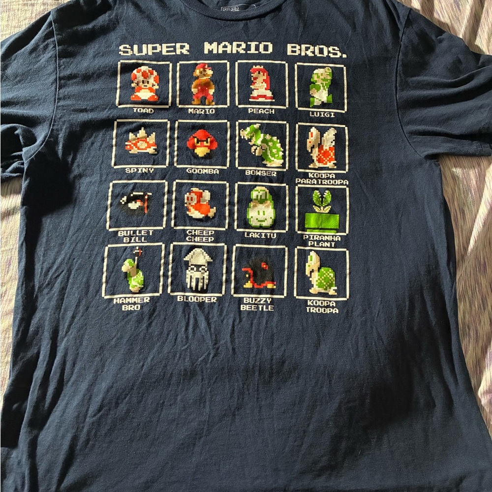 Super Mario Brothers Nintendo Retro Style 100% Cotton Men’s Large T-shirt